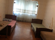 İcarəyə verilir 3 otaqlı 80 m2 köhnə tikili 8 km