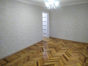 Satılır 1 otaqlı 35 m2 köhnə tikili Elmlər Akademiyası m.