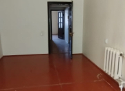 Satılır 4 otaqlı 100 m2 köhnə tikili Qaraçuxur