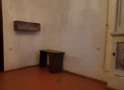 Satılır 4 otaqlı 110 m2 köhnə tikili Nizami m.