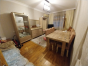 Satılır 3 otaqlı 60 m2 köhnə tikili Xalqlar Dostluğu m.