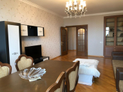 İcarəyə verilir 2 otaqlı 102 m2 yeni tikili İqtisadiyyat Universiteti