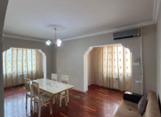 İcarəyə verilir 2 otaqlı 70 m2 köhnə tikili Azadlıq prospekti m.