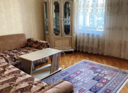 Satılır 4 otaqlı 105 m2 köhnə tikili Nizami m.