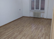 Satılır 2 otaqlı 60 m2 köhnə tikili Xalqlar Dostluğu m.