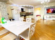 Satılır 3 otaqlı 90 m2 köhnə tikili Gənclik m.