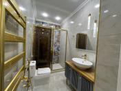 Satılır 3 otaqlı 138 m2 yeni tikili Elmlər Akademiyası m.