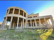 Satılır 10 otaqlı 1208 m2 bağ evi Novxanı