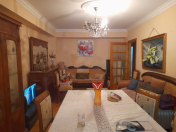 Satılır 3 otaqlı 100 m2 köhnə tikili İçəri Şəhər m.