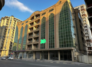 İcarəyə verilir 6 otaqlı 200 m2 ofis Gənclik m.
