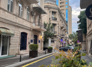 Satılır 1 otaqlı 51 m2 köhnə tikili Səbail r.