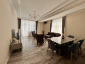 Satılır 3 otaqlı 136 m2 yeni tikili Badamdar