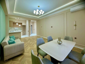 Satılır 2 otaqlı 84 m2 yeni tikili 28 May m.