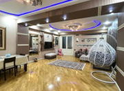 Satılır 5 otaqlı 200 m2 yeni tikili 6 mkr