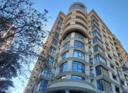 Satılır 4 otaqlı 231 m2 yeni tikili Axundov bağı