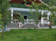 İcarəyə verilir 3 otaqlı 90 m2 həyət evi Qax