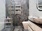 Satılır 3 otaqlı 130 m2 yeni tikili 8 Noyabr m.