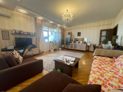 Satılır 3 otaqlı 145 m2 yeni tikili Elmlər Akademiyası m.