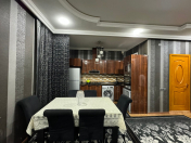 İcarəyə verilir 2 otaqlı 67 m2 köhnə tikili Şah İsmayıl Xətai m.