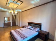 İcarəyə verilir 5 otaqlı 150 m2 yeni tikili 28 May m.