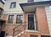 Satılır 4 otaqlı 150 m2 həyət evi Badamdar