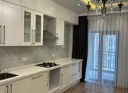 Satılır 2 otaqlı 79 m2 yeni tikili 28 May m.