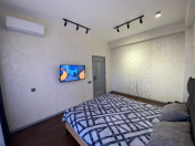 Satılır 2 otaqlı 70 m2 yeni tikili Gənclik m.