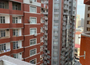 Satılır 3 otaqlı 130 m2 yeni tikili 28 May m.