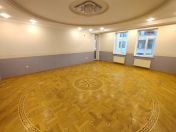 Satılır 3 otaqlı 180 m2 yeni tikili 28 May m.