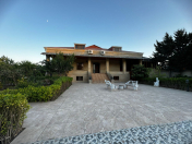 Satılır 9 otaqlı 750 m2 bağ evi Buzovna