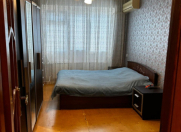 Satılır 3 otaqlı 60 m2 köhnə tikili Xalqlar Dostluğu m.