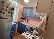 Satılır 2 otaqlı 80 m2 köhnə tikili 6 mkr