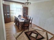 Satılır 2 otaqlı 55 m2 köhnə tikili Bakıxanov