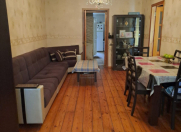 Satılır 3 otaqlı 70 m2 köhnə tikili Qara Qarayev m.