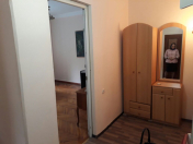 Satılır 3 otaqlı 70 m2 köhnə tikili Elmlər Akademiyası m.