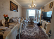 Satılır 3 otaqlı 100 m2 köhnə tikili 28 May m.