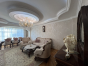 Satılır 3 otaqlı 150 m2 yeni tikili Heydər Əliyev Mərkəzi