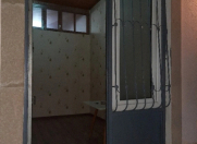 Satılır 2 otaqlı 50 m2 köhnə tikili Sahil m.