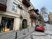 Satılır 1 otaqlı 35 m2 köhnə tikili Sahil m.