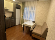 Satılır 3 otaqlı 80 m2 köhnə tikili Yasamal r.