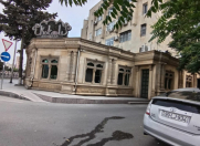 Satılır 2 otaqlı 60 m2 köhnə tikili 8 mkr