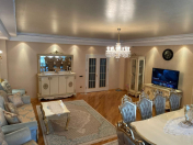 Satılır 4 otaqlı 180 m2 yeni tikili Şərq Bazarı