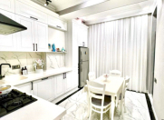 Satılır 2 otaqlı 80 m2 yeni tikili Qara Qarayev m.