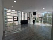 İcarəyə verilir 3 otaqlı 96 m2 ofis 28 May m.