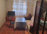 İcarəyə verilir 2 otaqlı 60 m2 köhnə tikili Y.Günəşli