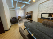 Satılır 3 otaqlı 140 m2 yeni tikili Elmlər Akademiyası m.