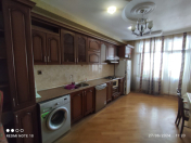 Satılır 3 otaqlı 134 m2 yeni tikili Həzi Aslanov