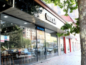 Satılır 3 otaqlı 200 m2 obyekt Gənclik m.