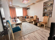 Satılır 3 otaqlı 90 m2 köhnə tikili 8 Noyabr m.
