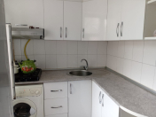 Satılır 1 otaqlı 35 m2 köhnə tikili Elmlər Akademiyası m.